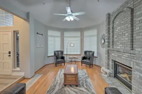 Spacious Kent Home: Great for Large Families! - Image 4