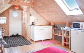 Stunning Apartment In Johannishus - Image 5