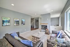 Riverside North Bend Oasis: Stunning Mountain View - Image 3