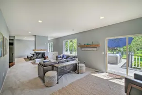 Riverside North Bend Oasis: Stunning Mountain View - Image 5