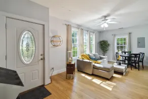 Quiet Country Farmhouse - Image 3