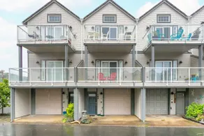ROCKAWAY TOWNHOUSE – 100 STEPS TO THE BEACH! - Image 3