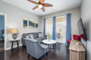 Beautiful Deluxe Condo, Vista Cay - 3024 - Image 2