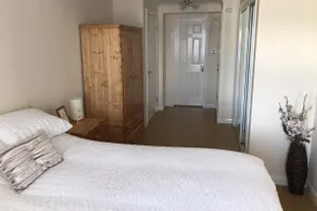 Beautiful 3-Bed Apartment in Gourock - Image 2