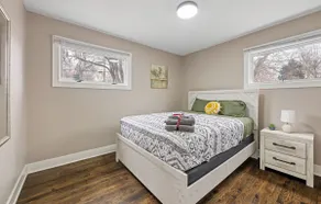 Spacious 4BR | Family & Work Friendly | Pets OK - Image 3