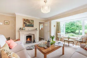 5 bedroom Cotswold holiday cottage with a superb garden - Elm Bank - Image 2