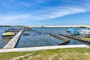 Breezy Silver Lake Getaway: Fishing Dock, Grill! - Image 2