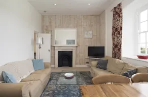 Apartment-Ensuite-Whitsand up to 4 Adults - Image 3