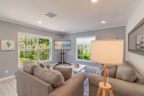 Fascinating Grand River House - Image 3