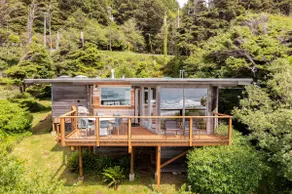 Beachfront Near Hug Point | Views w/ Grill & Outdoor Dining Area  | Sunset Cove - Image 2