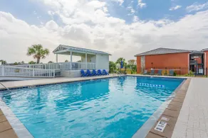 Eden Escape-Lake View-Heated Pool-Pet Friendly - Image 2