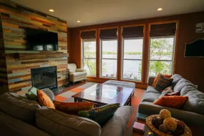Morning Sun Cabin on Lake Metigoshe - Image 4