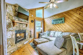 Peak-a-Blue: Hottub Movies/Mtn View/Bigfoot Bunker Game Rm/Big Deck/Fire Pit - Image 4