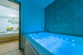 [Parenthesis] Romantic & Private Hot Tub - Image 2