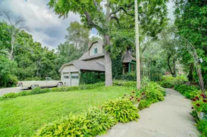 Historic James Mulvey Carriage house (upper level) - Image 2