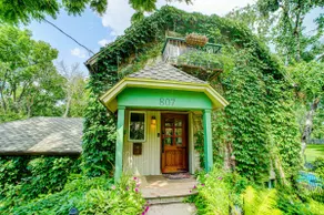 Historic James Mulvey Carriage house (upper level) - Image 4
