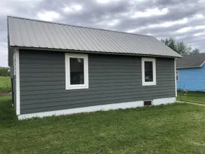 Parkview Cottage ~ Charming Tiny Home ~ Queen Bed! - Image 5