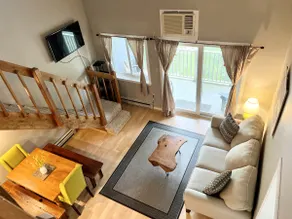 Loft sleeps 6 | private king bed | pool & hot tub - Image 1