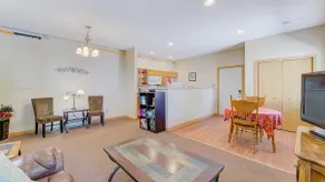 Starshine Condo - 2 Minute Walk to the Beach! - Image 2