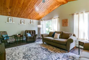 Hidden Haven on the Ding Dang; Pet- Friendly! - Image 2