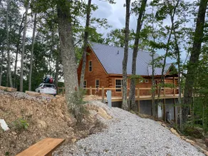 Stonehaven-Hot tub, Mountain view, Great location - Image 2