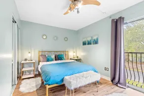 Cute Condo Close to Campus - Walk to Shands/Pool! - Image 4