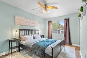 Cute Condo Close to Campus - Walk to Shands/Pool! - Image 5