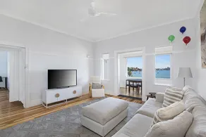 2BR Harbour View in Rose Bay - Image 3