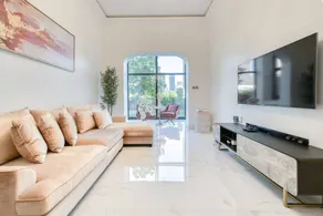 Downtown Beautiful 1bed with outdoor garden - Image 2