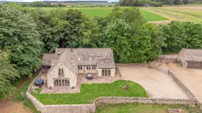 Dog friendly holiday cottage in the Cotswolds with a hot tub - Owls Roost - Image 5