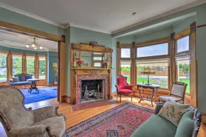 Historic, Victorian Villa w/ Park On-Site - Image 3