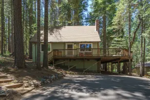 Lakemont Love - Walk to Lake W/Free Access + A/C - Image 2