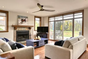 4BR family townhouse w/ golf course views - Image 2