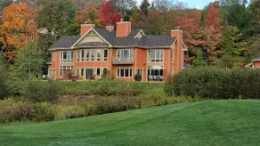 4BR family townhouse w/ golf course views - Image 5