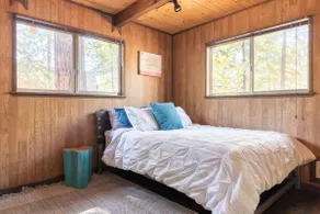 A-Frame in Blue Lake Springs, pool, private lakes - Image 5