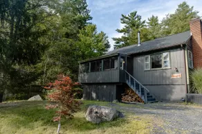 Cozy Cottage Near Hiking, Infrared Sauna & Fireplace | Dream House in the Gunks - Image 5
