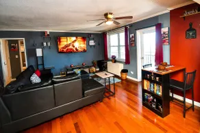 Modern Designed DTWN Condo with a 99% Walk Score - Image 4