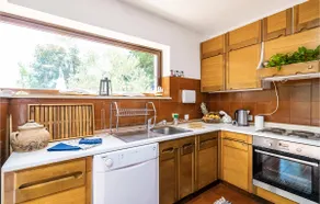 2 bedroom lovely home in Ston - Image 5