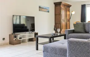 3 Bedroom Cozy Home In Sainte-Mère-Église - Image 5