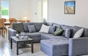 3 Bedroom Cozy Home In Sainte-Mère-Église - Image 4