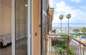 2 Bedroom Lovely Apartment In Chiavari - Image 2