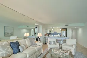 Beachfront condo with ocean views, pool, sundeck, & private balcony - Image 5