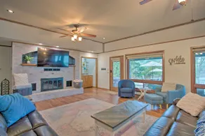 Roomy Texas Lake Retreat w/ Private Boat Ramp - Image 3