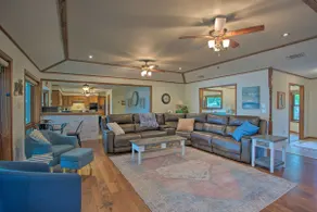 Roomy Texas Lake Retreat w/ Private Boat Ramp - Image 4
