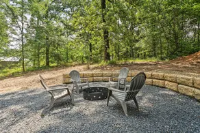 Hot Tub Relaxation! Dreamy Cabin Near Beavers Bend - Image 3
