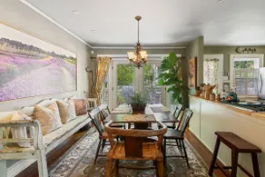 La Petite Fleur Rouge | Elegant & Cozy 2/1 Getaway - Image 4