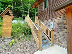 Holiday House - Image 2