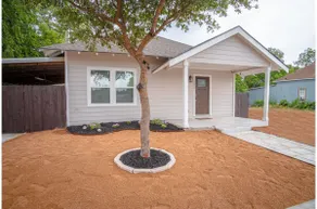 Captivating 4BR 2BA Home Near Awesome Downtown - Image 3