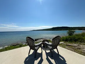 Paradise: Waterfront Gem with Georgian Bay Views - Image 3