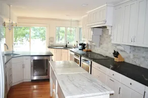 Lakefront 4BR/4BA house, <65 miles from NYC - Image 4